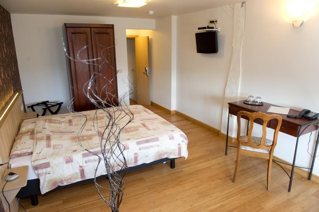 Auberge Saint-Martin Orchimont Værelse billede